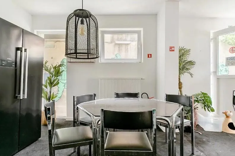 Lägenhet Charming Private Studio - Nearby Antwerp Central Station