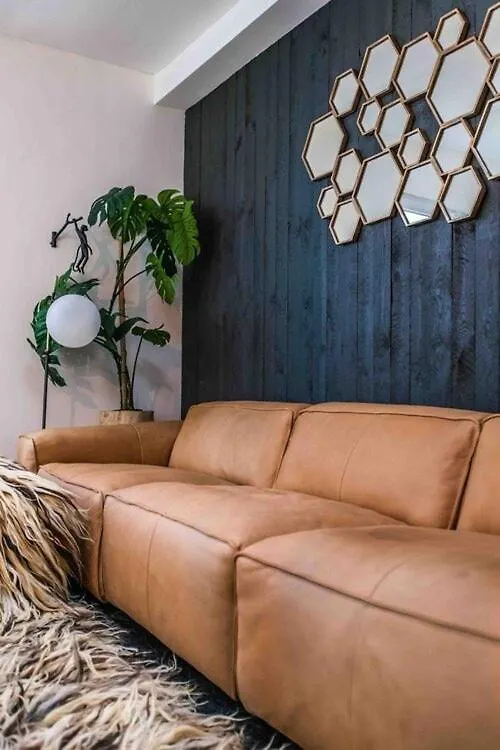 Charming Private Studio - Nearby Antwerp Central Station